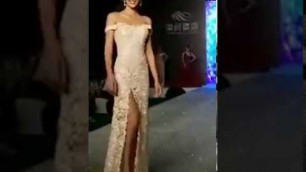 'Shrinkhala Khatiwada Ramp Walk Wardrobe Malfunction ??? Miss World 2018'