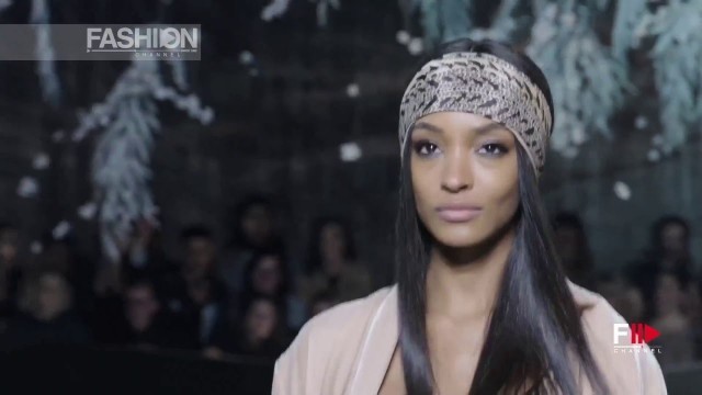 'H&M STUDIO Full Show Fall 2016 Paris Fashion Week by Fashion Channel'