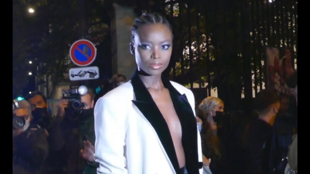 'Victoria\'s Secret Angel, Maria BORGES @ BALMAIN show / Paris Fashion Week 2020 SS21 30.09.2020'