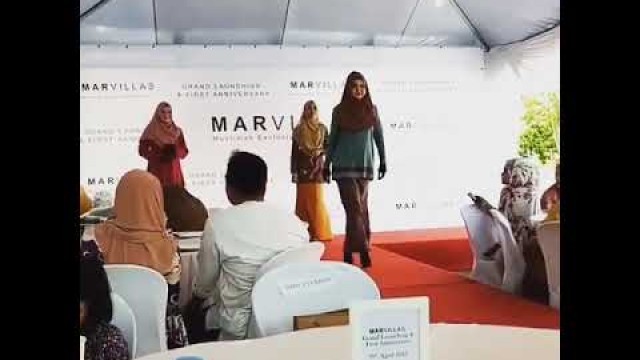 'Misya performed at Marvillas Fashion Show (Hijab by Fasha Sandha)'