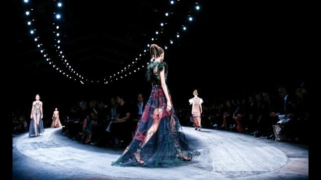 'Valentino | Spring Summer 2016 Full Fashion Show | Exclusive'