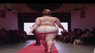 'Pulp The Show Paris -The Pulpy Women - Hot Plus Size Lingerie - Fashion Week Plus Size 2017'