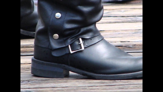 'bootphotos 030 - Compilation 04 - Biker Boots'