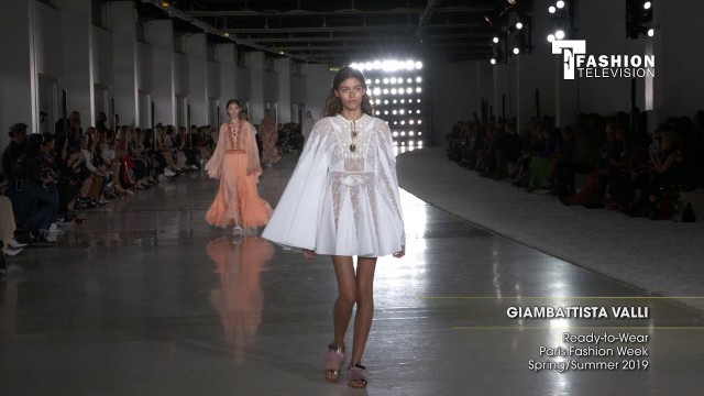 'GIAMBATTISTA VALLI Ready-to-Wear Paris Fashion Week Spring/Summer 2019'