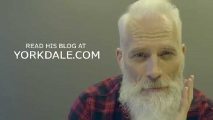 'Yorkdale Fashion Santa Shares his Tips'