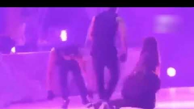 'Funny Catwalk(high heels, wardrobe) #Fails'