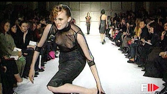 'CoSTUME NATIONAL Spring 2000 Paris - Fashion Channel'