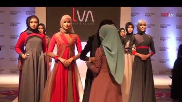 'Fashion Show Elva Fauqo (Trend Hijab Expo November 2016)'