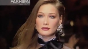 'VALENTINO Fall Winter 1992 1993 Paris - Fashion Channel'