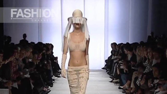 'ISSEY MIYAKE Spring Summer 2005 Paris Pret a Porter by Fashion Channel'