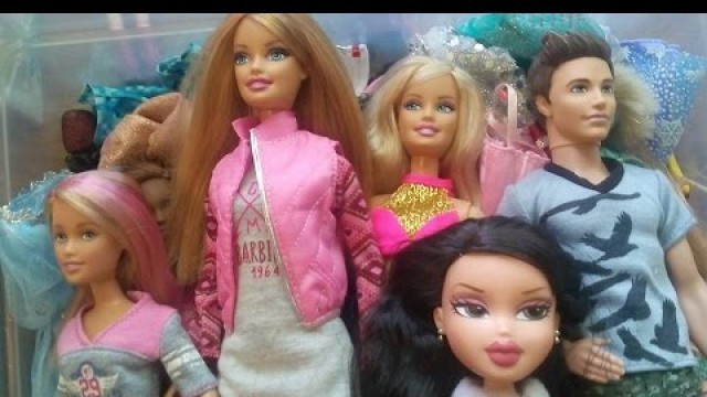 'My First Ever Doll Fashion Show! Featuring Bratz & Barbie Dolls!'