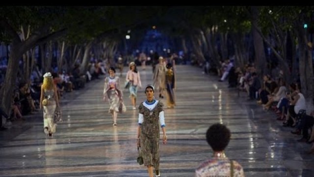 'Chanel Stages First Fashion Show In Cuba'