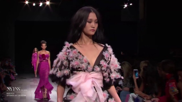 'Blanca Padilla FALLS at Marchesa Spring/Summer 2018 fashion show'