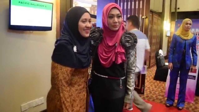 'Eroses Hijab ASEAN Fashion Show'