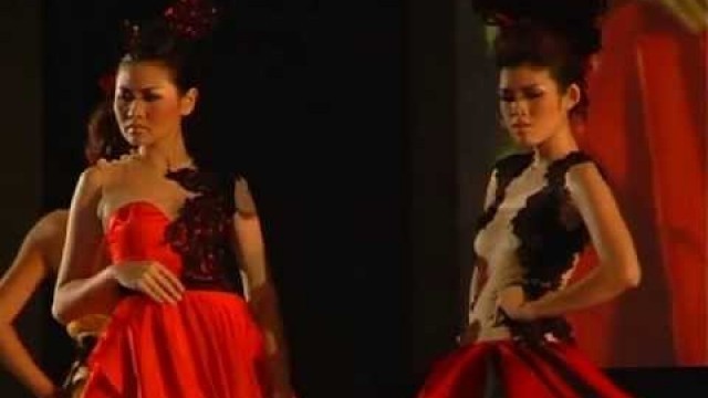 'Fashion Show (Part 1) Creative Show 2012 Essence De L\'Audace LCI Surabaya'