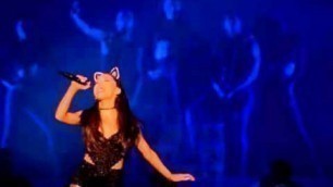 'Ariana Grande dazzles at the Forum, on her way to Anaheim'