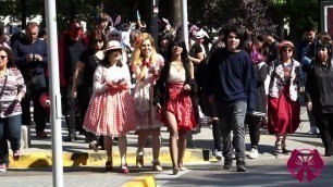 'Harajuku Fashion Walk STGO | Las reacciones en la calle'