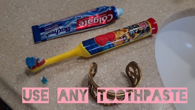 'Cleaning Jewelry with Toothpaste ♥ How to Clean Polish Shine Fashion Jewelry - Faux Gold, Silver'