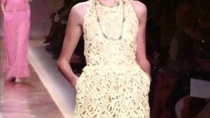 'Valentino Spring 2012 Fashion Show (full)'