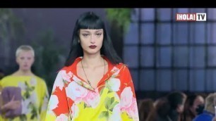 'Desde Milán Fashion Week 2020, Valentino sale de sus esquemas con su romanticismo urbano | ¡HOLA! TV'