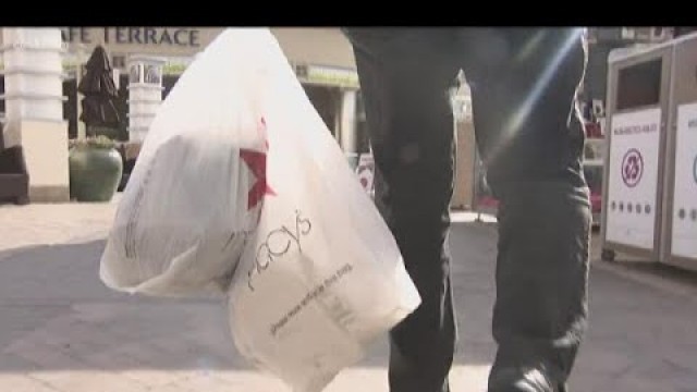 'Last minute shoppers hit Fashion Valley on Christmas Eve'